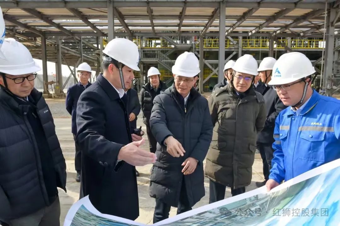 青海省委书记吴晓军、省长罗东川莅临海东腾博会调研
